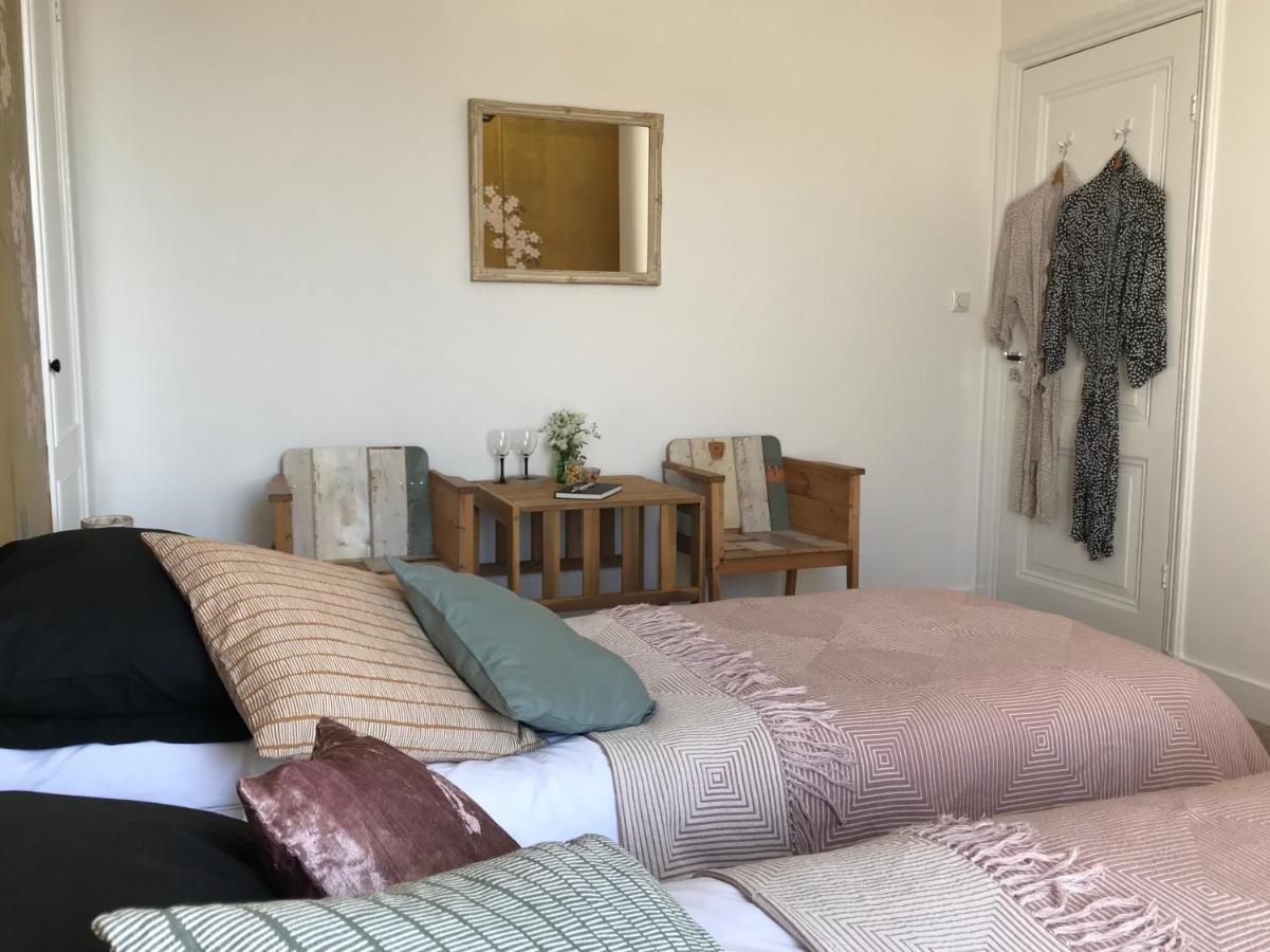 B&B Valkenbos デン・ハーグ エクステリア 写真