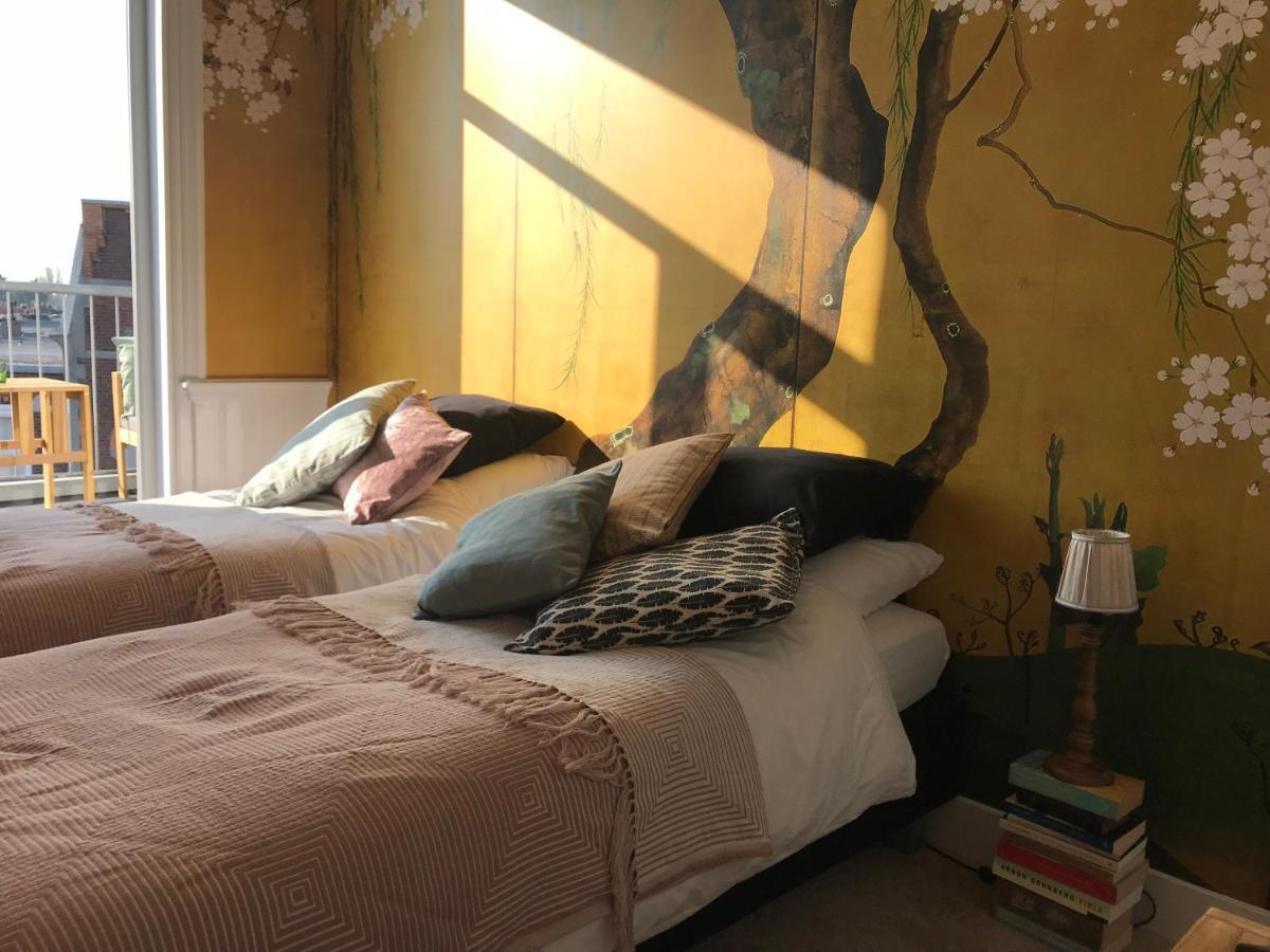 B&B Valkenbos デン・ハーグ エクステリア 写真