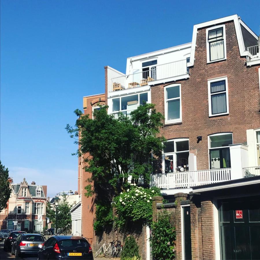 B&B Valkenbos デン・ハーグ エクステリア 写真