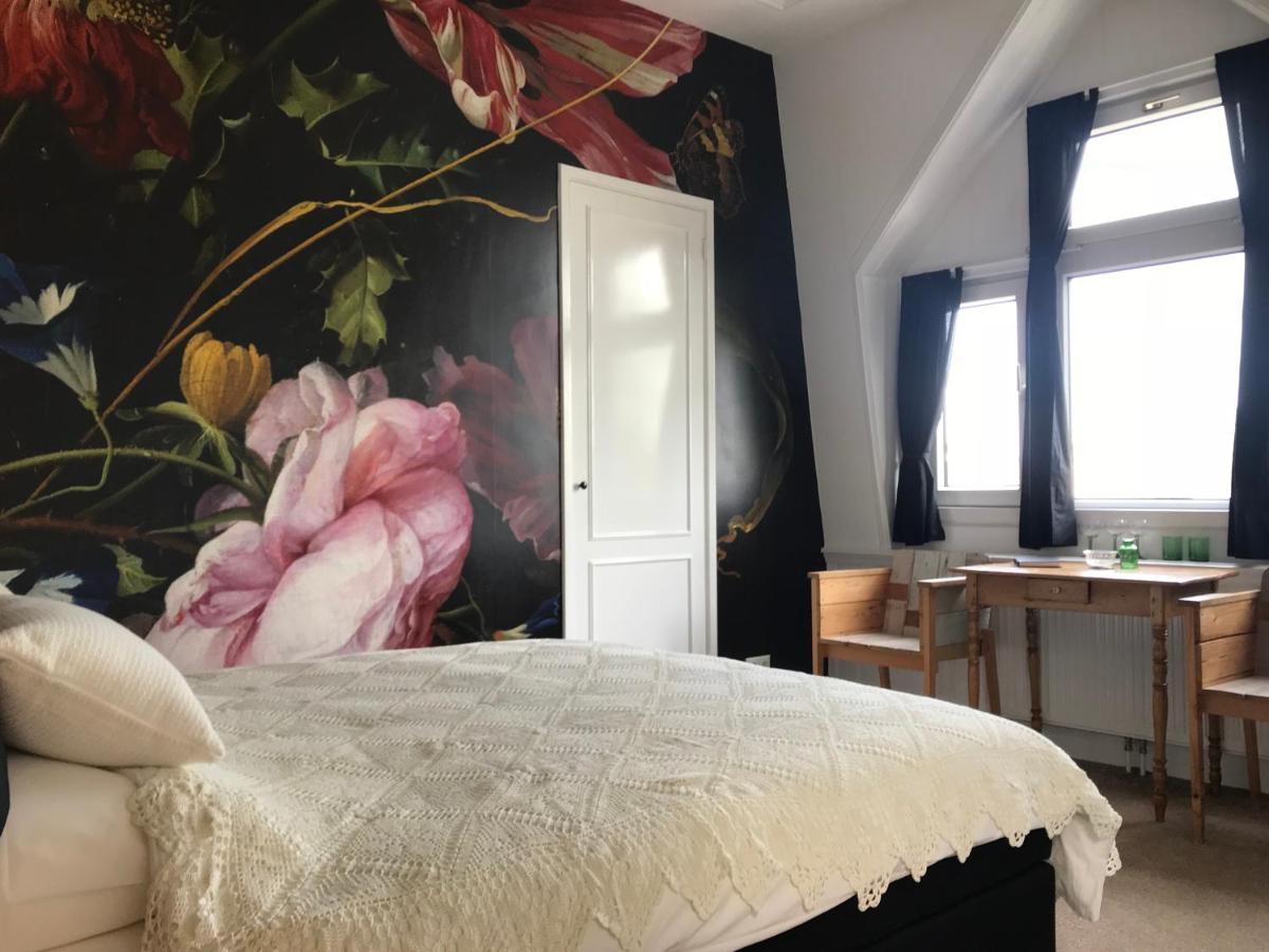 B&B Valkenbos デン・ハーグ エクステリア 写真